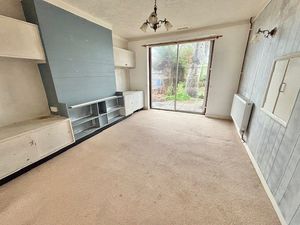 Dining area- click for photo gallery